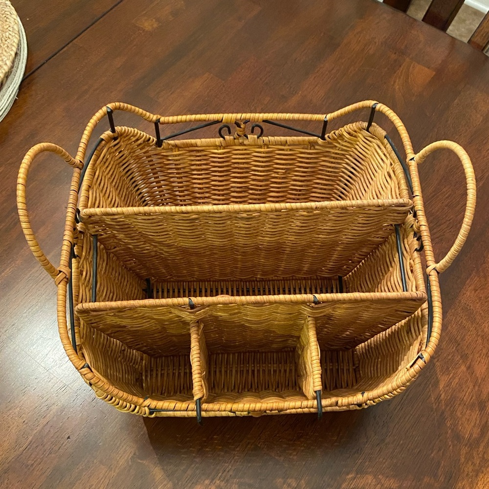 Princess House Casual Home Rattan Home Organizer Basket w/Divider